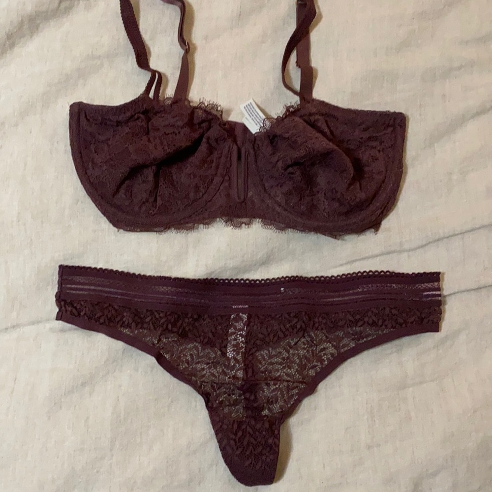 Burgundy lace unlined bra & set of two panties